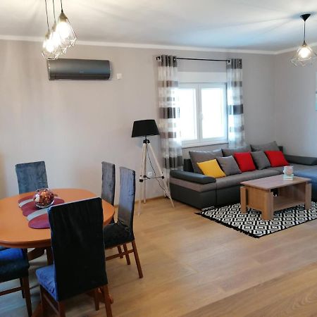 Apartman Nina カリ エクステリア 写真