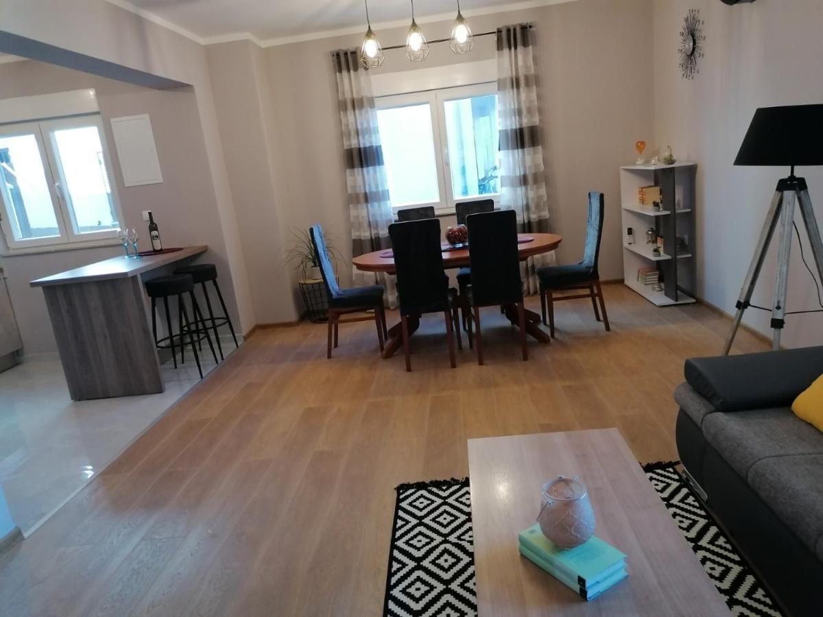 Apartman Nina カリ エクステリア 写真
